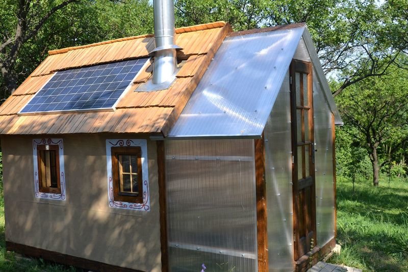 off the grid solar tiny house