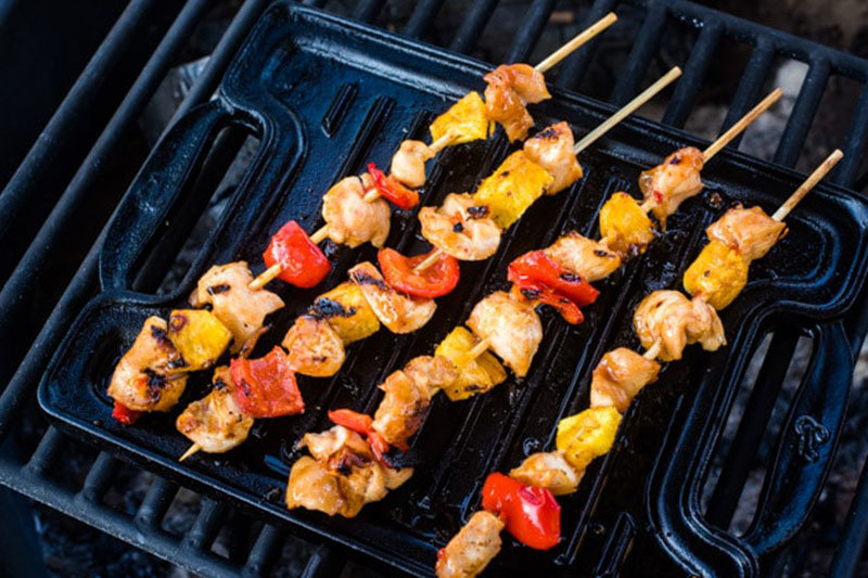 camping meal recipes maple sriracha chicken kabobs